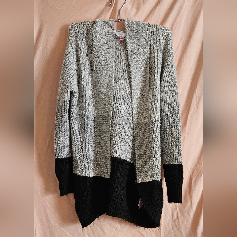 ❤️‍🔥3 for $20: BUNDLED: 2 cardigans, one hooded, both with pockets.